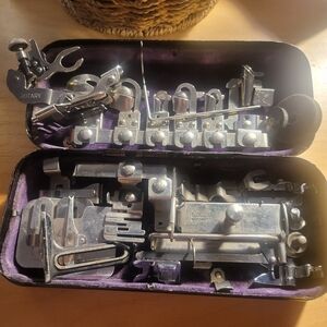 VTG Singer Sewing Pieces -